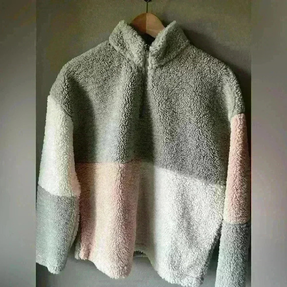 Charlie Paige Color Block Sherpa Fleece Pullover -Size S - Picture 4 of 10